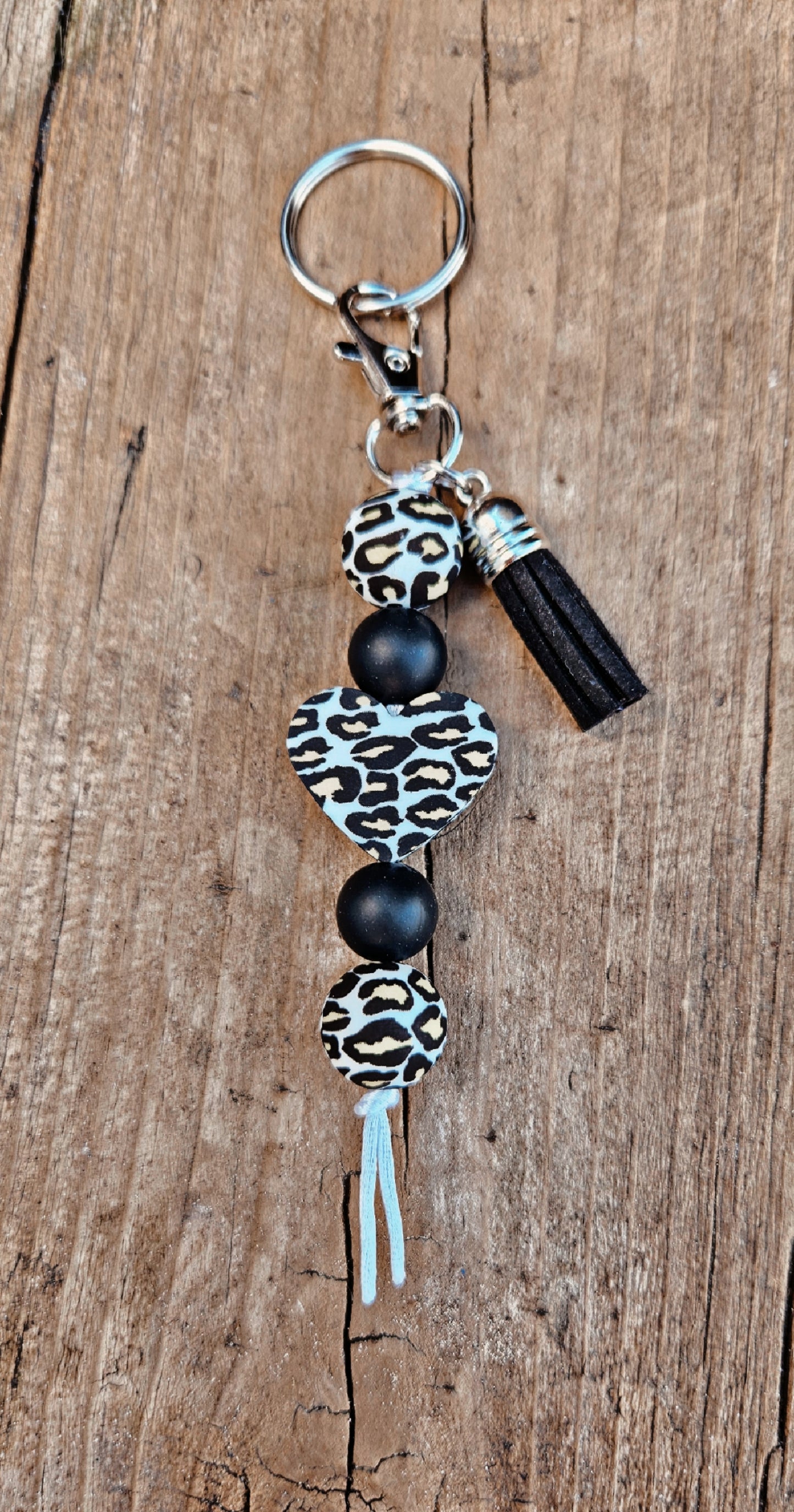 Leopard heart keychain