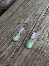 Load image into Gallery viewer, tear drop earrings