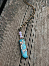 Load image into Gallery viewer, Dyed howlite beaded necklace