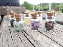 Load image into Gallery viewer, Crystal jar necklace